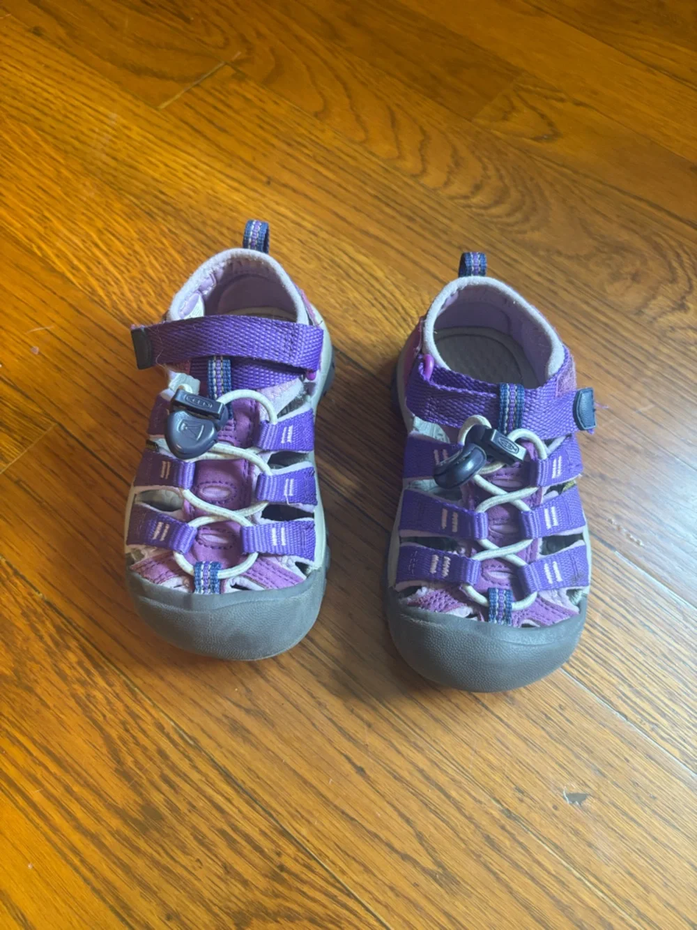 Like New! Keen Little Girls Water, Hiking, Play Shoe in Purple. Size 9.